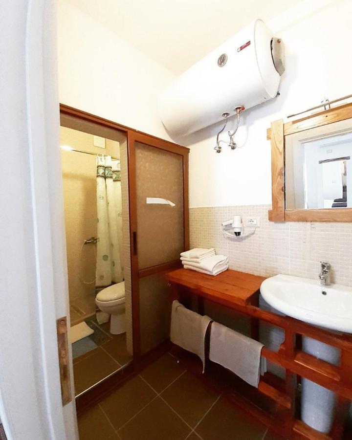 At Pikotiko'S - Korca City Rooms For Rent Luaran gambar