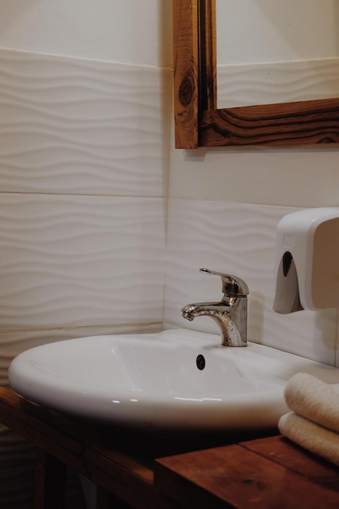 At Pikotiko'S - Korca City Rooms For Rent Luaran gambar