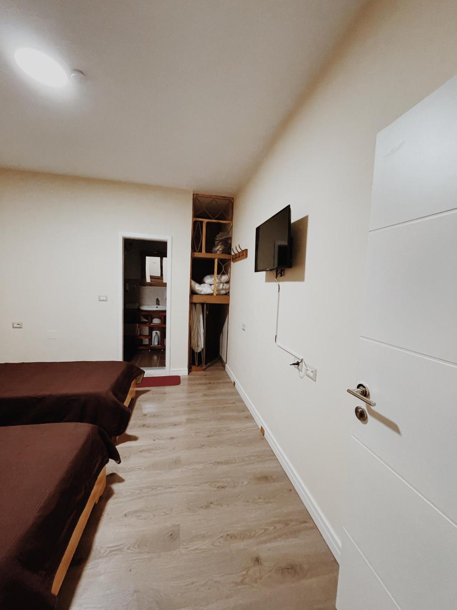 At Pikotiko'S - Korca City Rooms For Rent Luaran gambar