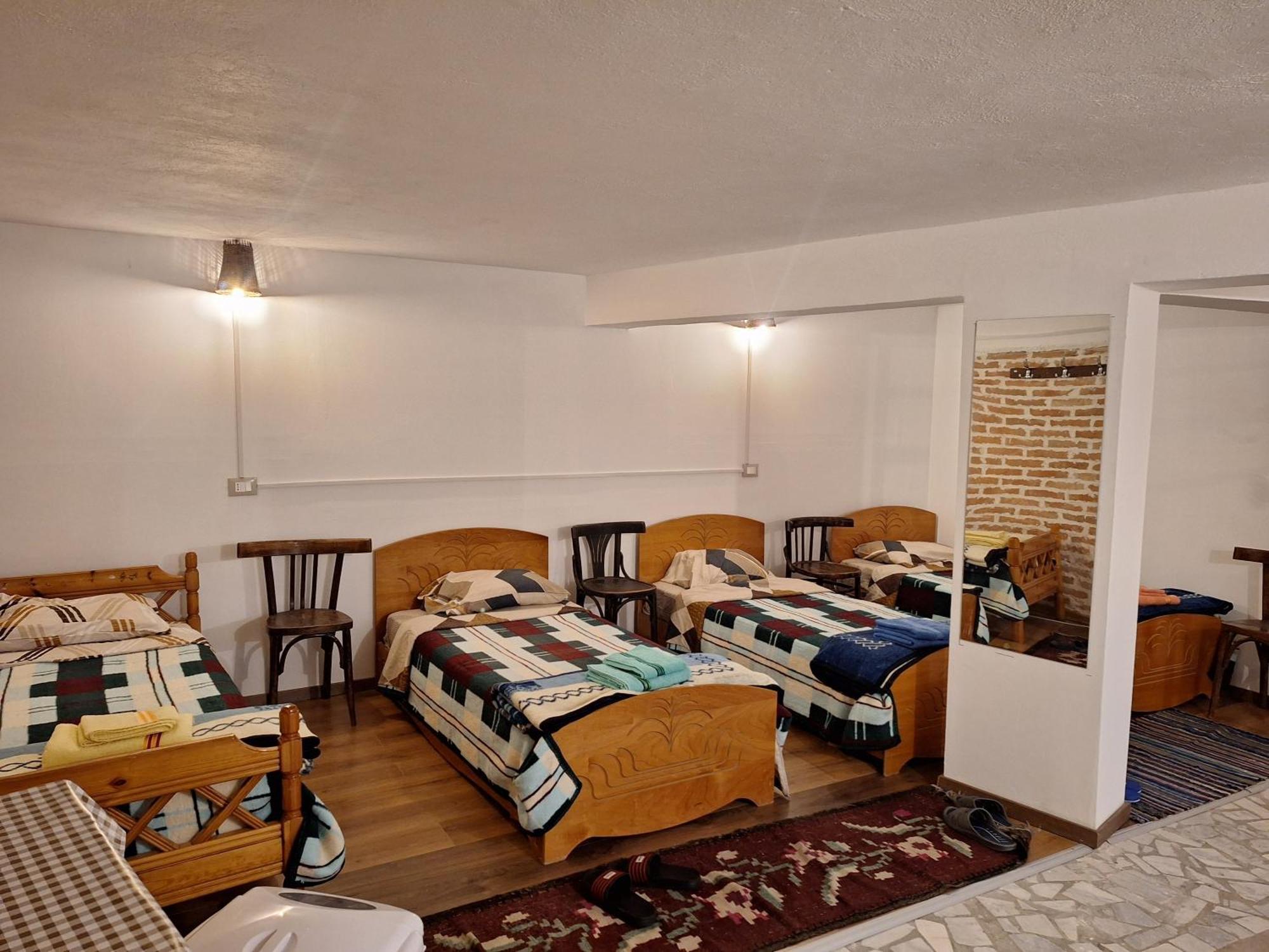 At Pikotiko'S - Korca City Rooms For Rent Luaran gambar