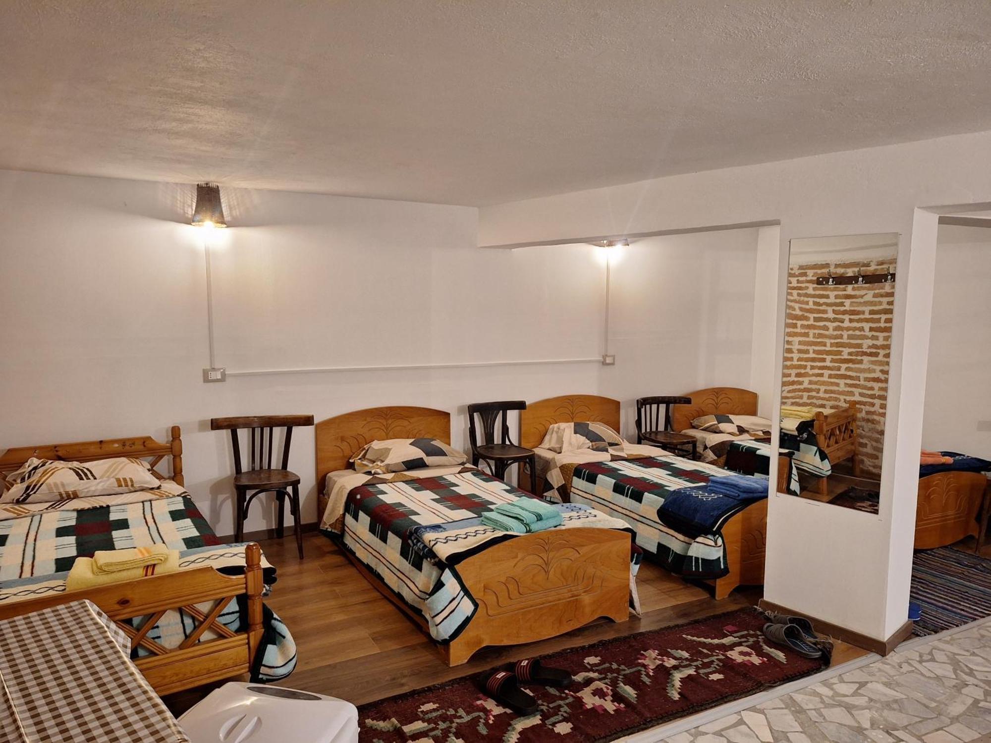 At Pikotiko'S - Korca City Rooms For Rent Luaran gambar